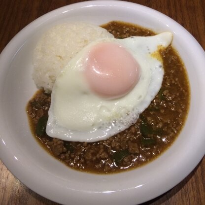 簡単に出来るのにとっても美味しかったです。目玉焼きを乗せるとお店のように本格的になりますね♪素敵なレシピをありがとうございました。